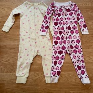 Carters/Gap 12-18months, girls, bundle of 2 footless pajamas.